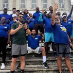 Futuro vereador de Lauro de Freitas, “Bala”, do União Brasil, e sua equipe caminham 30 km até a Igreja do Bonfim em agradecimento pela vitória na campanha eleitoral de 2024