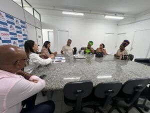 Prefeitura de Lauro de Freitas avança em pautas de saúde após escuta com comunidade quilombola do Quingoma