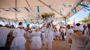 Festa de Iemanjá em Buraquinho destaca fé, organização e participação popular