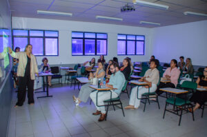 Prefeitura capacita profissionais para inserção gratuita de implante contraceptivo na rede municipal de saúde