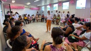 Ação alusiva ao Dia da Mulher oferece serviços e palestras em Lauro de Freitas nesta sexta-feira (6)