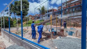 Prefeitura de Lauro de Freitas dá andamento à obra da Praça Santa Bárbara, em Itinga
