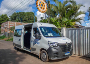 Prefeitura implanta nova rota de transporte escolar para estudantes de Quingoma de Dentro