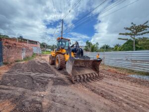 Prefeitura de Lauro de Freitas realiza ações de melhoramento em Areia Branca