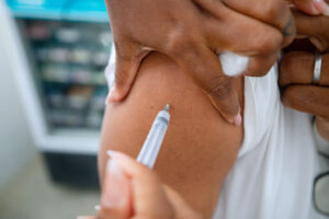 Campanha de vacinação contra a Influenza 2026 já começou em Lauro de Freitas e mobiliza população