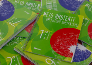 Prefeitura de Lauro de Freitas distribui mais de 16 mil livros sobre meio ambiente para estudantes da rede municipal