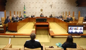 STF deve seguir tendência de redução de penas mesmo após Moraes suspender lei em casos do 8/1