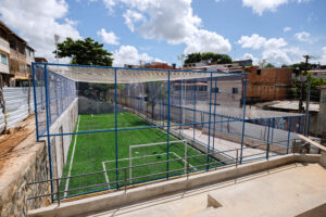 Obras na Praça Santa Bárbara, em Itinga, seguem em ritmo acelerado em Lauro de Freitas