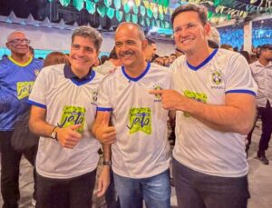 Elinaldo Araújo participa de tradicional forró em Madre de Deus e reforça alianças políticas