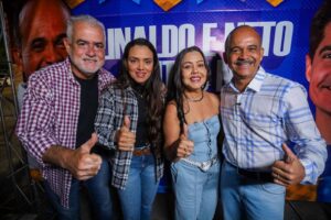 Popularidade de Elinaldo marca primeira noite do Camaforró 2026 em Camaçari