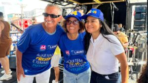 Cibele de Teobaldo reforça sintonia com Débora Régis e Teobaldo Costa durante celebração dos 64 anos de Lauro de Freitas