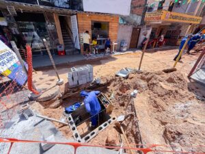 Prefeitura reforça sistema de drenagem com manutenção em Vila Praiana