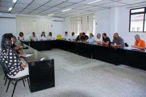 Prefeitura de Lauro de Freitas reúne secretarias para planejar festas populares e aprimorar serviços