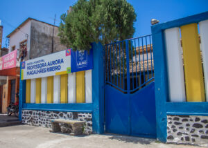 Escolas Municipais de Lauro de Freitas ganham novas cores com revitalização das fachadas