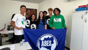 Prefeitura de Lauro de Freitas amplia diálogo com associações e grêmios estudantis