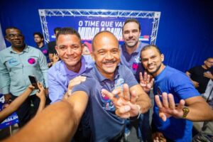 Matheus Reis e Léo Oliveira reúnem lideranças em Lauro de Freitas em apoio a Elinaldo e Adolfo Viana